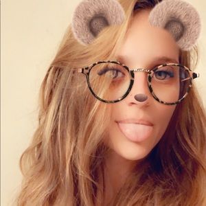 Meet your Posher, Laurel